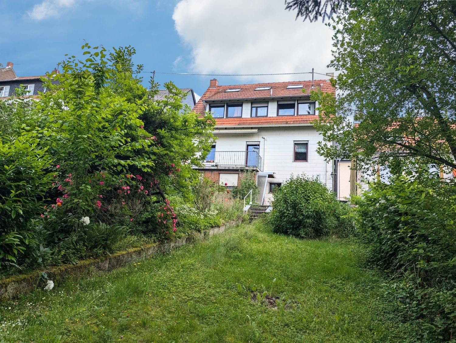 Ruhig. Stadtnah. Vielseitig.  Ein- bis Zweifamilienhaus in Saarbrücken-Herrensohr