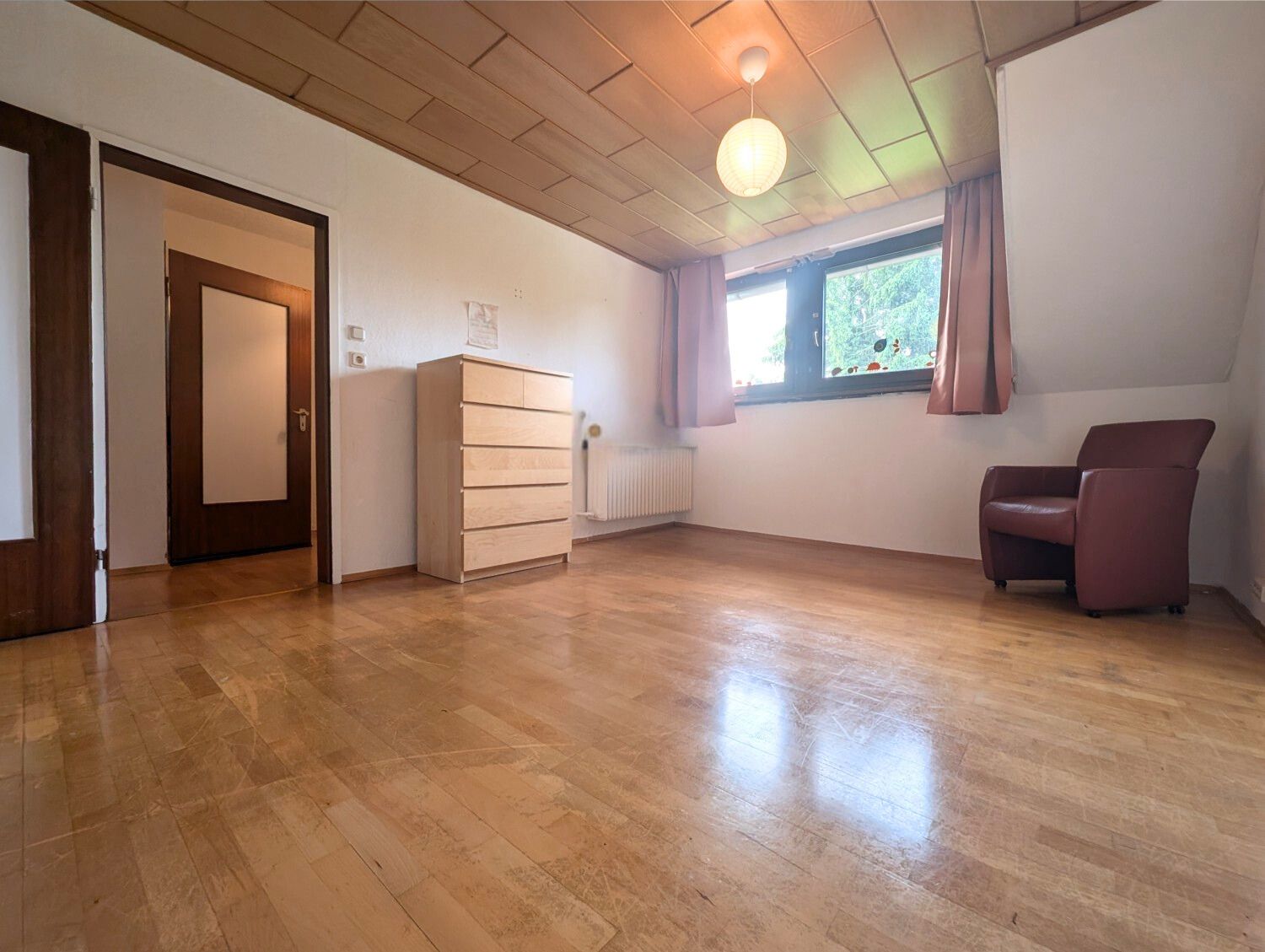 Ruhig. Stadtnah. Vielseitig.  Ein- bis Zweifamilienhaus in Saarbrücken-Herrensohr