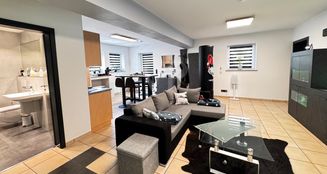 von_poll_real_estate_property_25089048_image_7