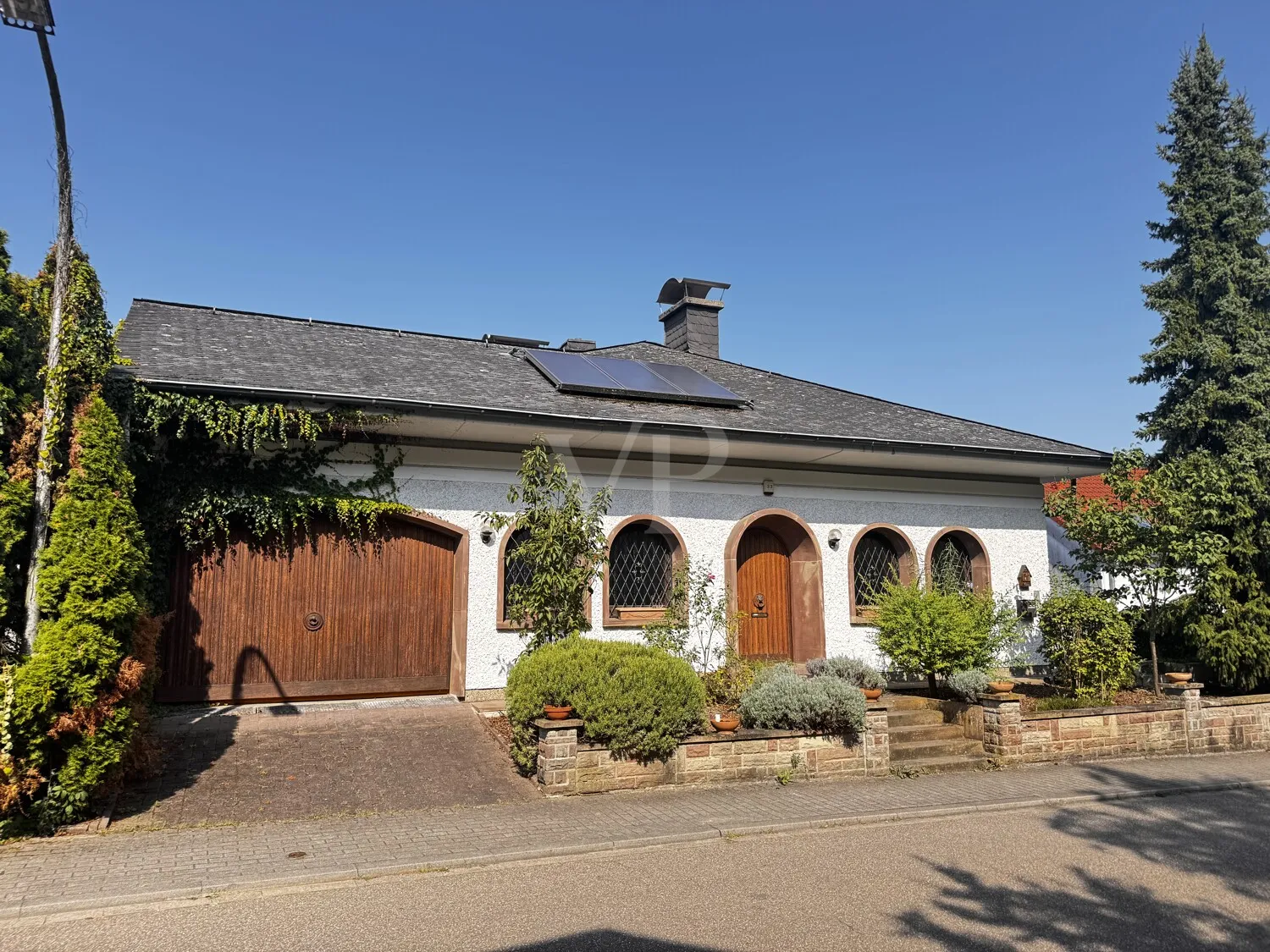 Repräsentative Villa am Triller!
Reduziert von 1.150.000 € auf 849.000 €