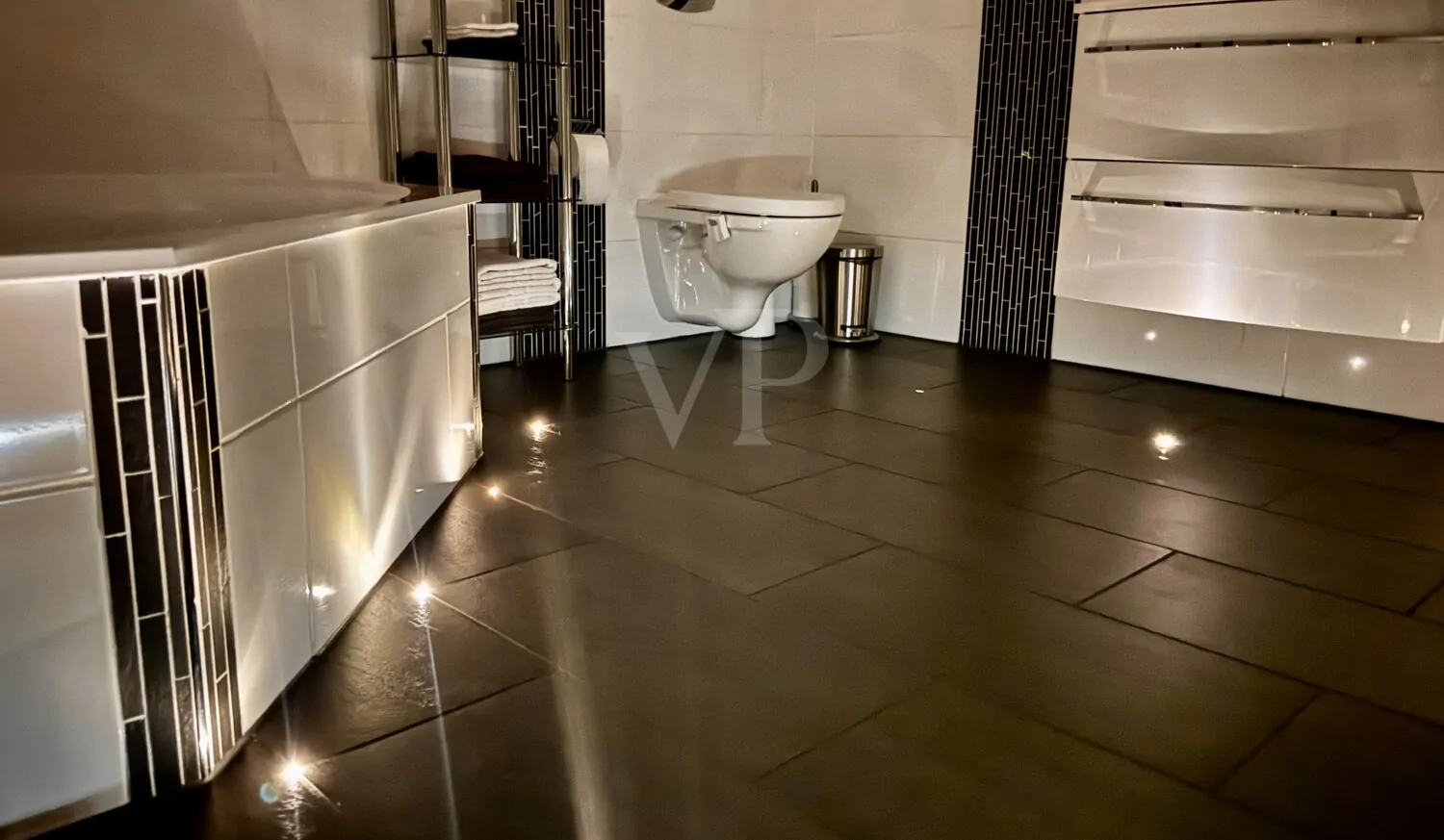 Exklusive 4 Zimmer-Loftwohnung
Berliner Promenade