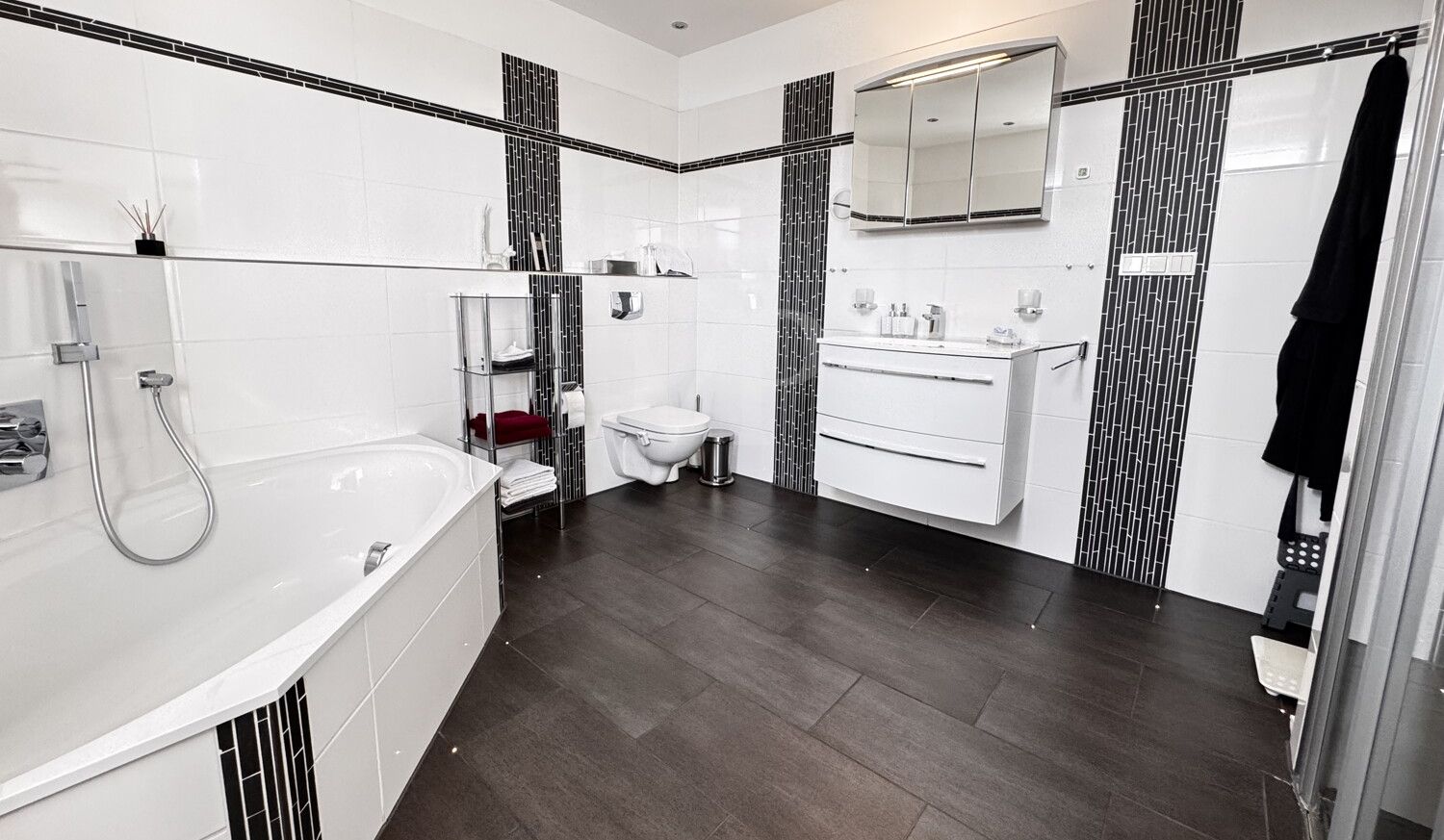 Exklusive 4 Zimmer-Loftwohnung
Berliner Promenade