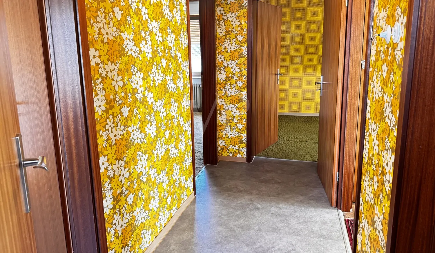 Familientraum in Völklingen! 
Doppelhaushälfte mit Gewächshaus und historischem Flair