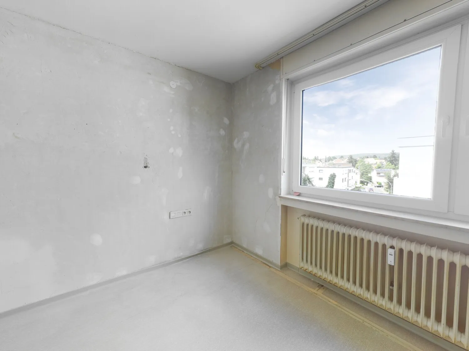 Am Steinhübel in bester Lage,
Renovieren und einziehen!