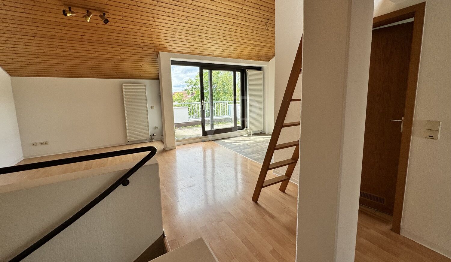 Maisonette Appartement für Singles
mit Blick ins Grüne und Stadtnah