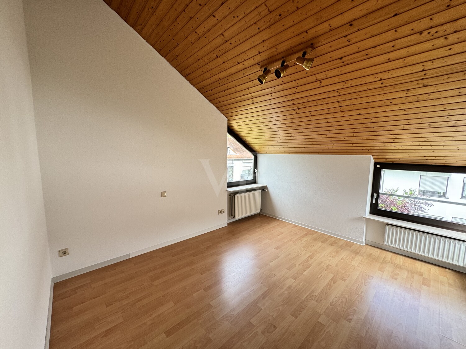 Maisonette Appartement für Singles
mit Blick ins Grüne und Stadtnah