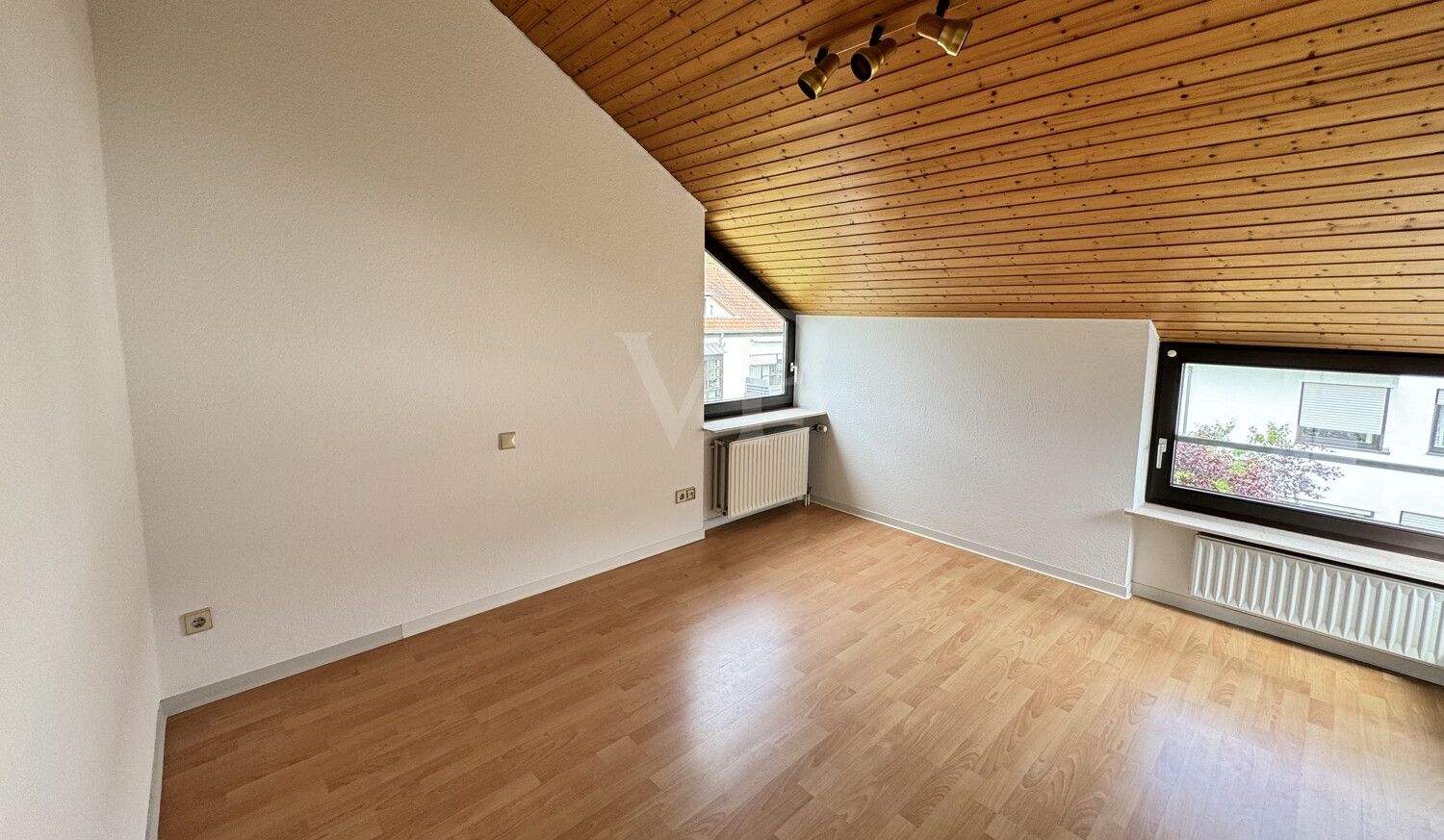 Maisonette Appartement für Singles
mit Blick ins Grüne und Stadtnah