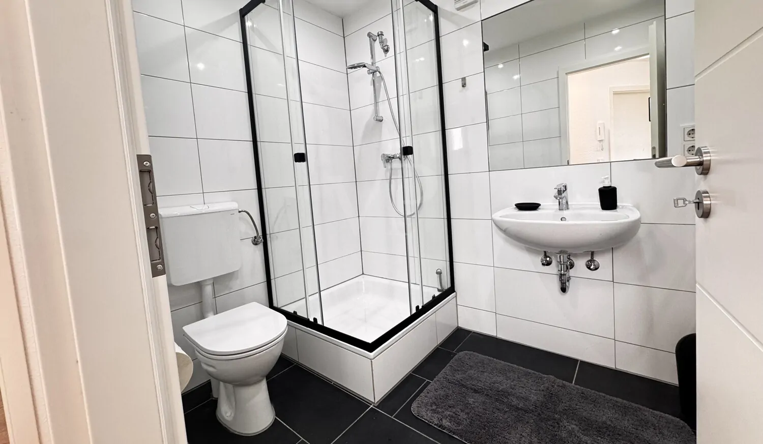 Studentenwohnungen 
in Zentrums- und Uni-Nähe!