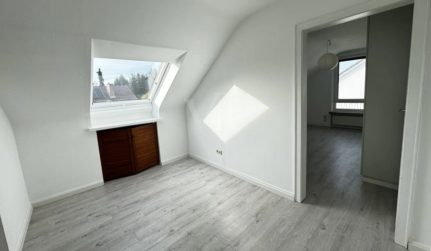 DG-Wohnung am Rotenbühl,
für Singles oder Anleger geeignet!