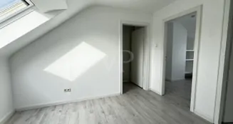 von_poll_real_estate_property_25089075_image_5