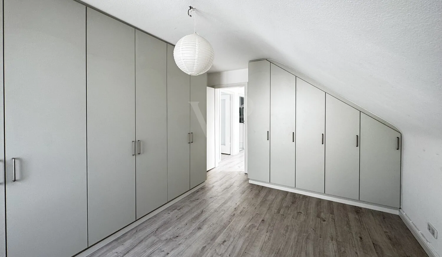 DG-Wohnung am Rotenbühl,
für Singles oder Anleger geeignet!