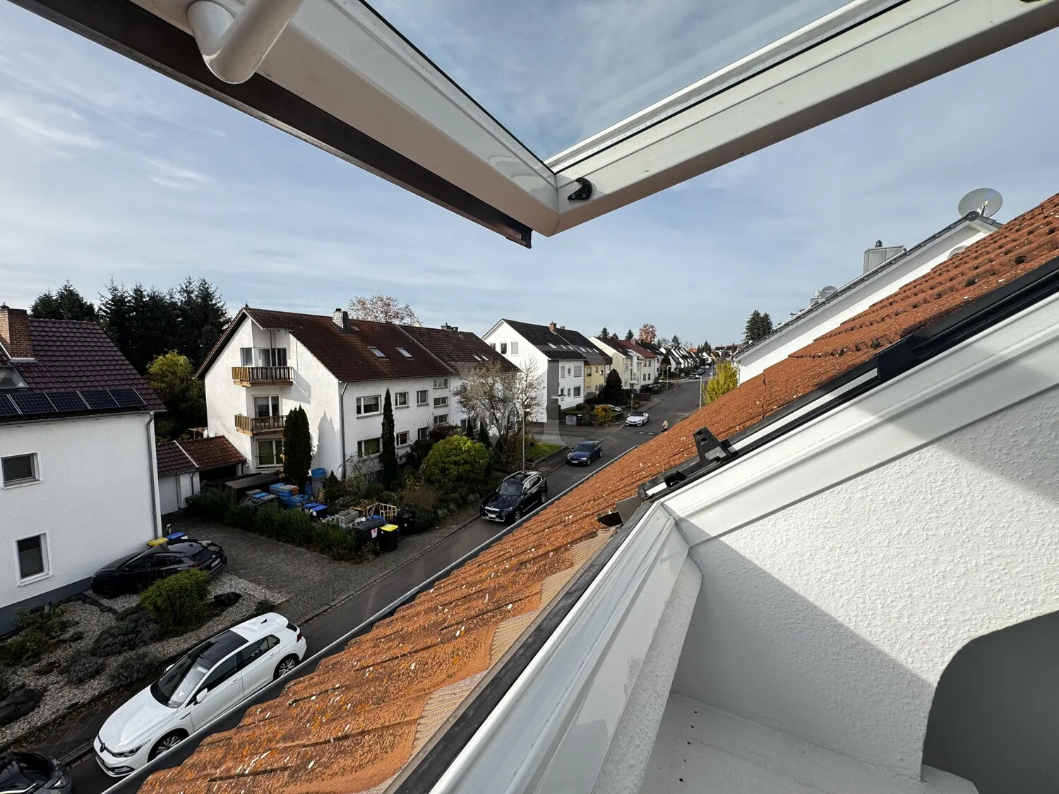 Top-floor apartment at Rotenbühl, suitable for singles or investors!