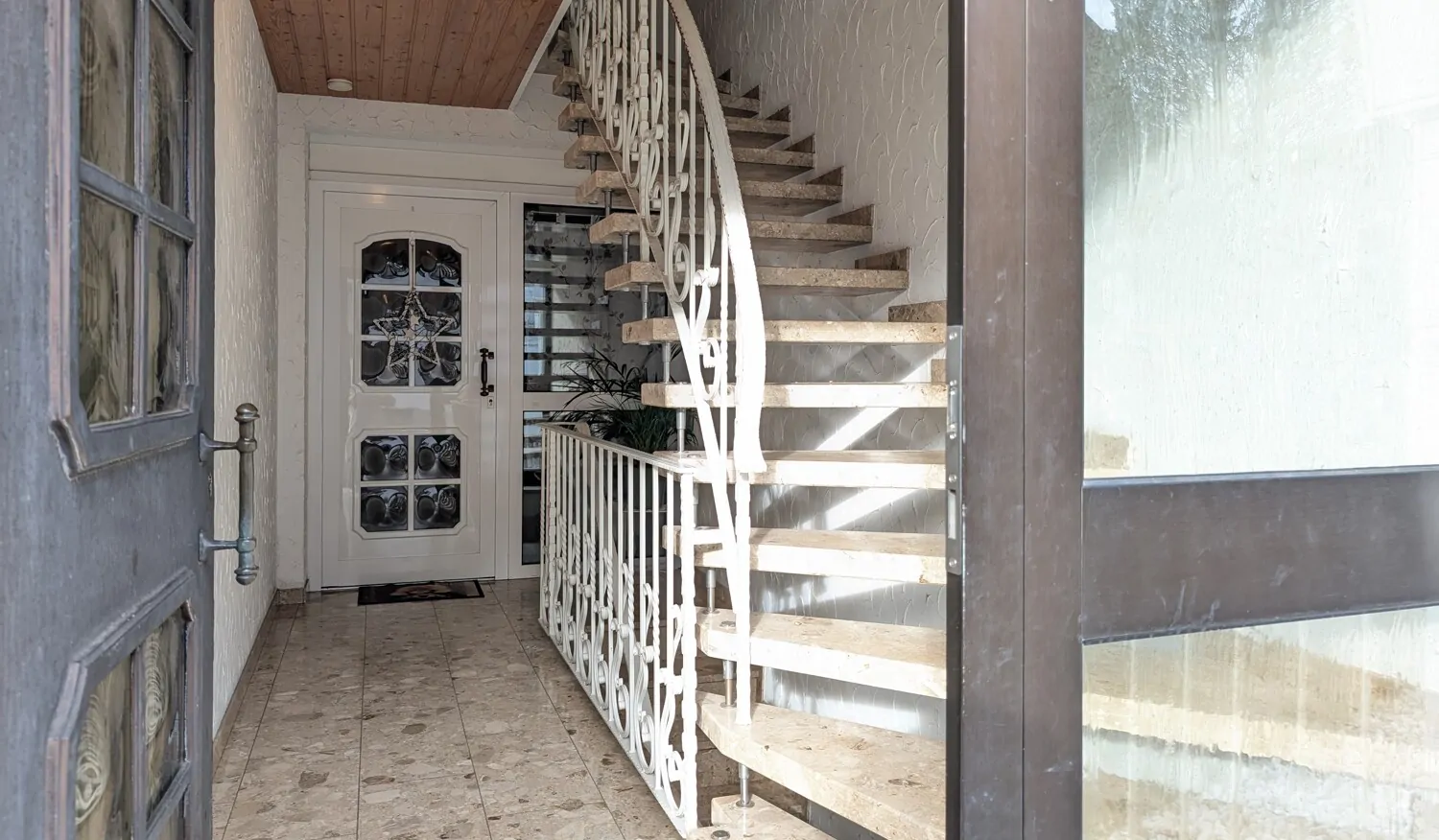 3-Familienhaus mit Potenzial – attraktive Kapitalanlage in Köllerbach