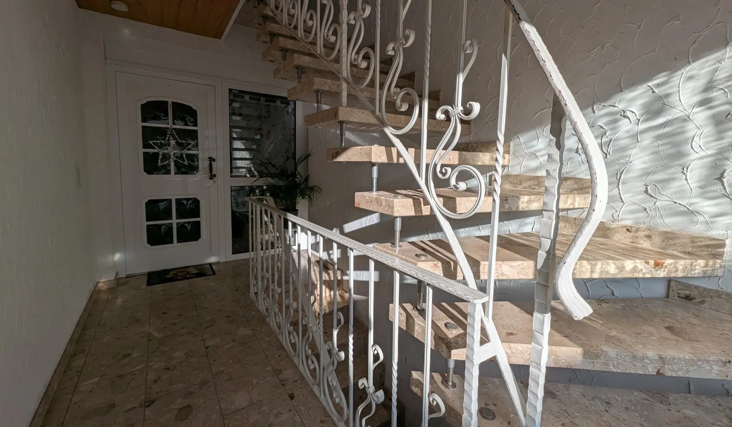 3-Familienhaus mit Potenzial – attraktive Kapitalanlage in Köllerbach