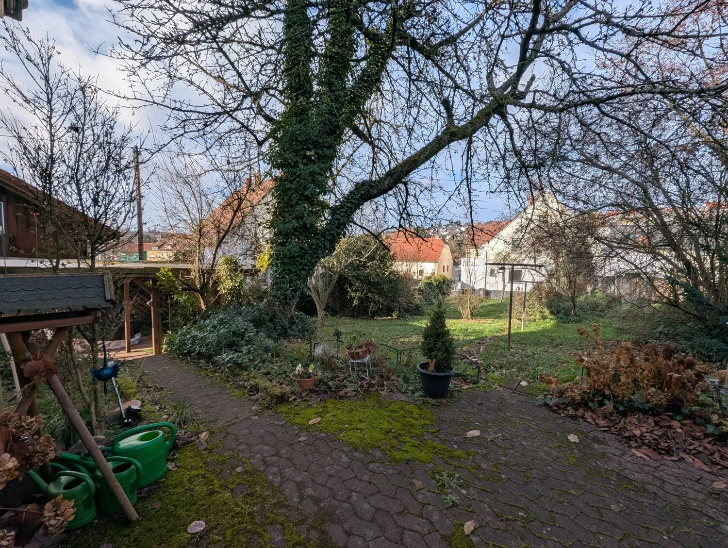 3-Familienhaus mit Potenzial – attraktive Kapitalanlage in Köllerbach