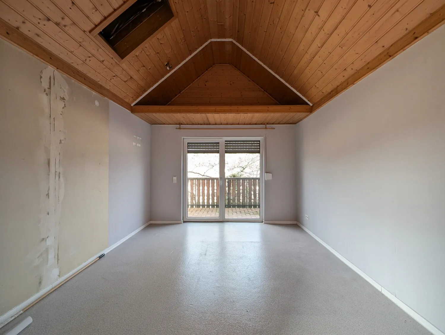 3-Familienhaus mit Potenzial – attraktive Kapitalanlage in Köllerbach