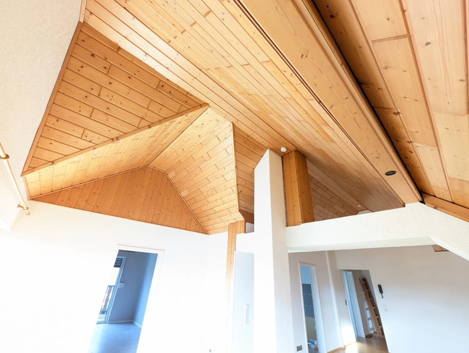 3-Familienhaus mit Potenzial – attraktive Kapitalanlage in Köllerbach