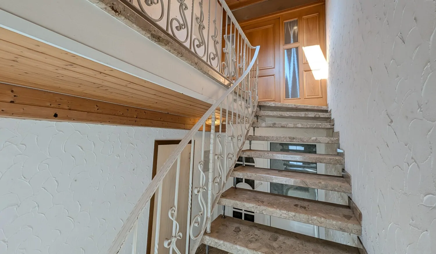 3-Familienhaus mit Potenzial – attraktive Kapitalanlage in Köllerbach