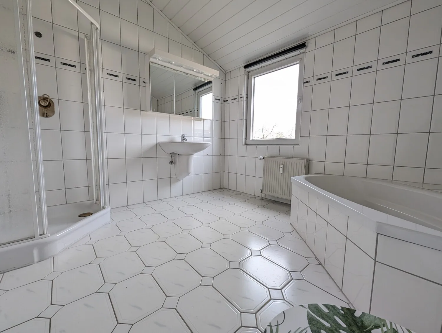 3-Familienhaus mit Potenzial – attraktive Kapitalanlage in Köllerbach