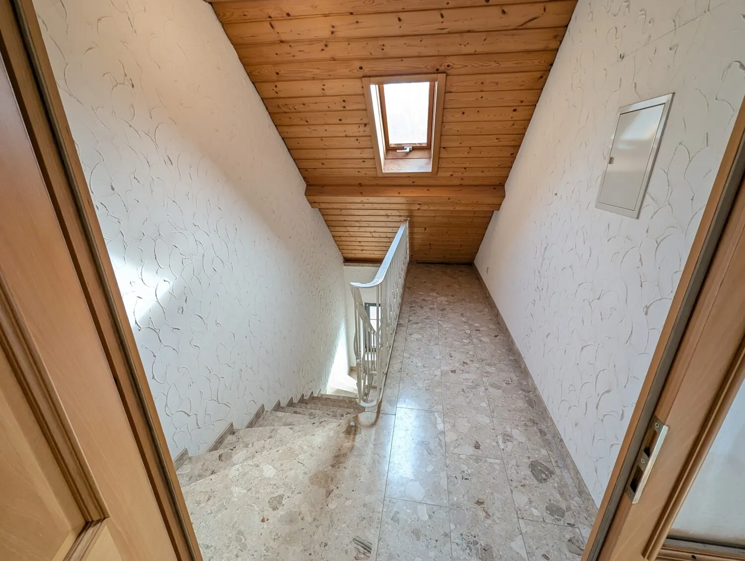 3-Familienhaus mit Potenzial – attraktive Kapitalanlage in Köllerbach