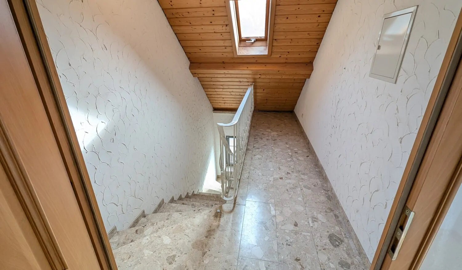 3-Familienhaus mit Potenzial – attraktive Kapitalanlage in Köllerbach