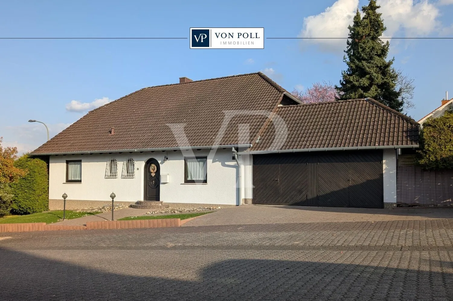 Freistehendes Einfamilienhaus
mit gehobener Wohnqualität