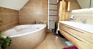 von_poll_real_estate_property_25285014-1_image_25