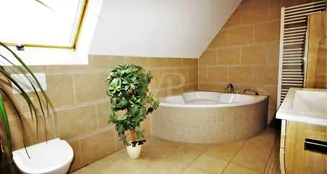 von_poll_real_estate_property_25285014-1_image_23