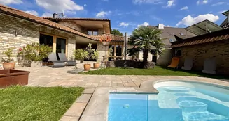 von_poll_real_estate_property_25285028_image_0