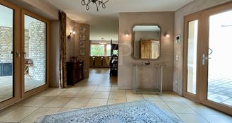 von_poll_real_estate_property_25285028_image_11