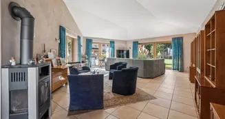 von_poll_real_estate_property_25285028_image_19