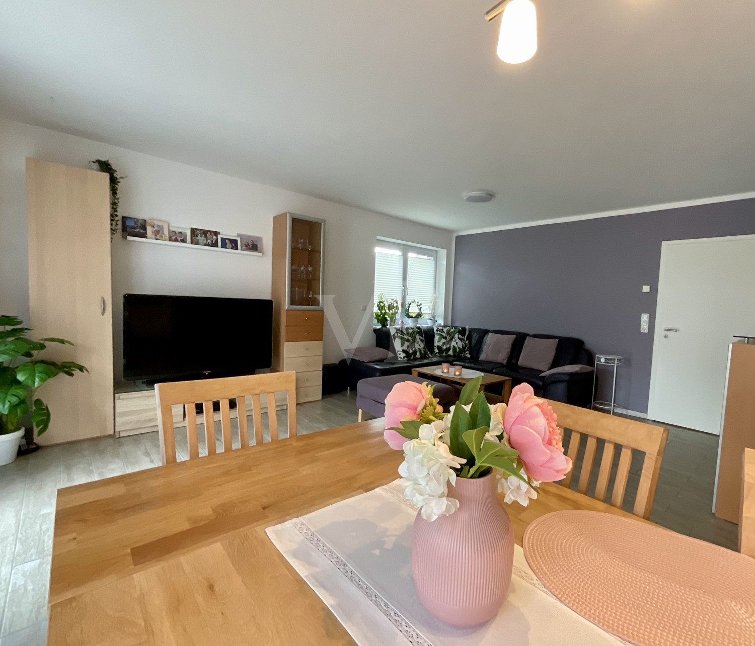Wohn-/ Esszimmer Einliegerwohnung