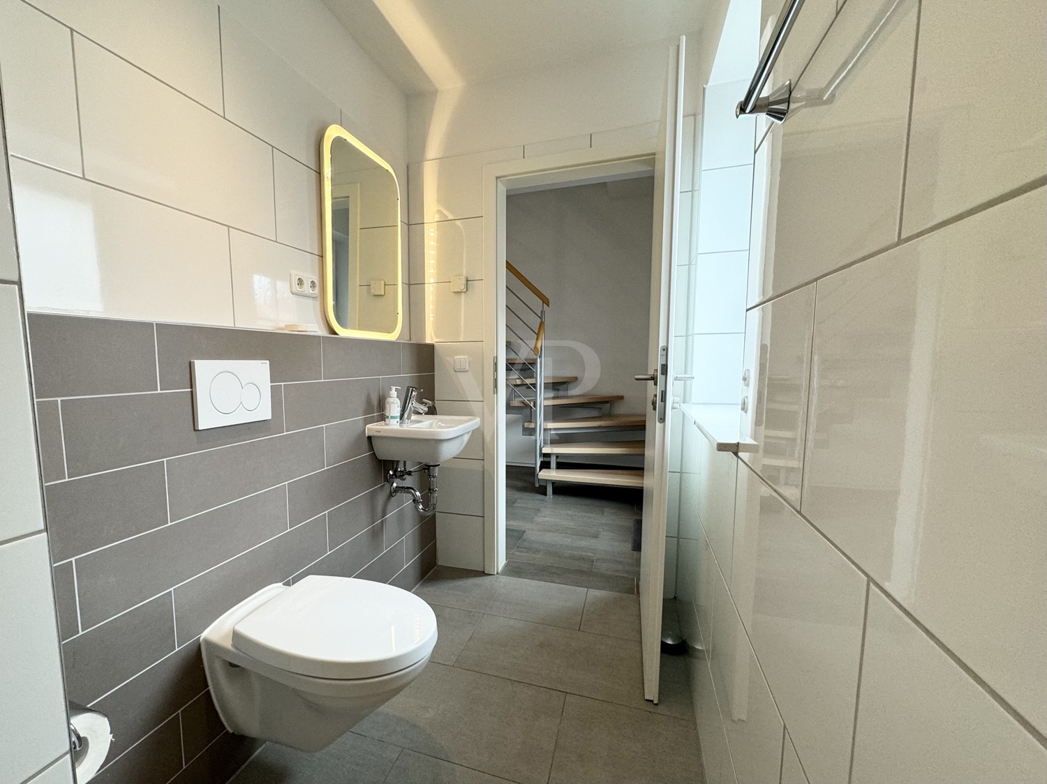 Badezimmer mit Dusche