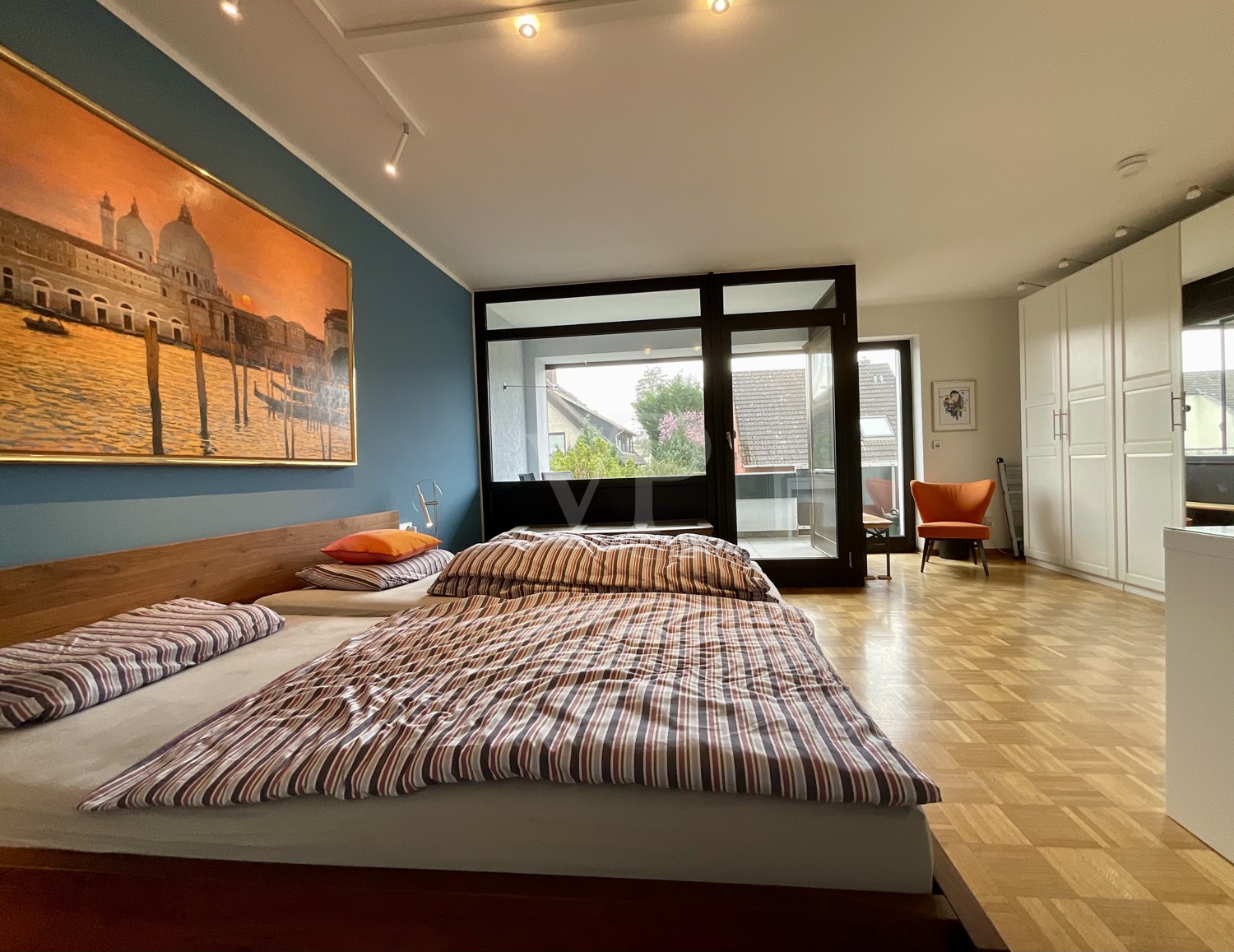 Schlafzimmer mit Balkon