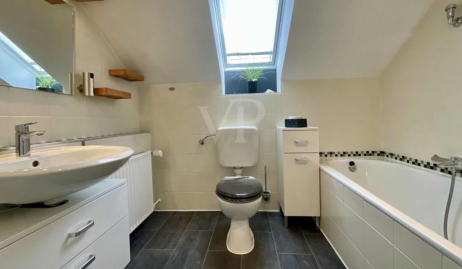 Badezimmer DG