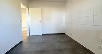 von_poll_real_estate_property_25285036_image_8