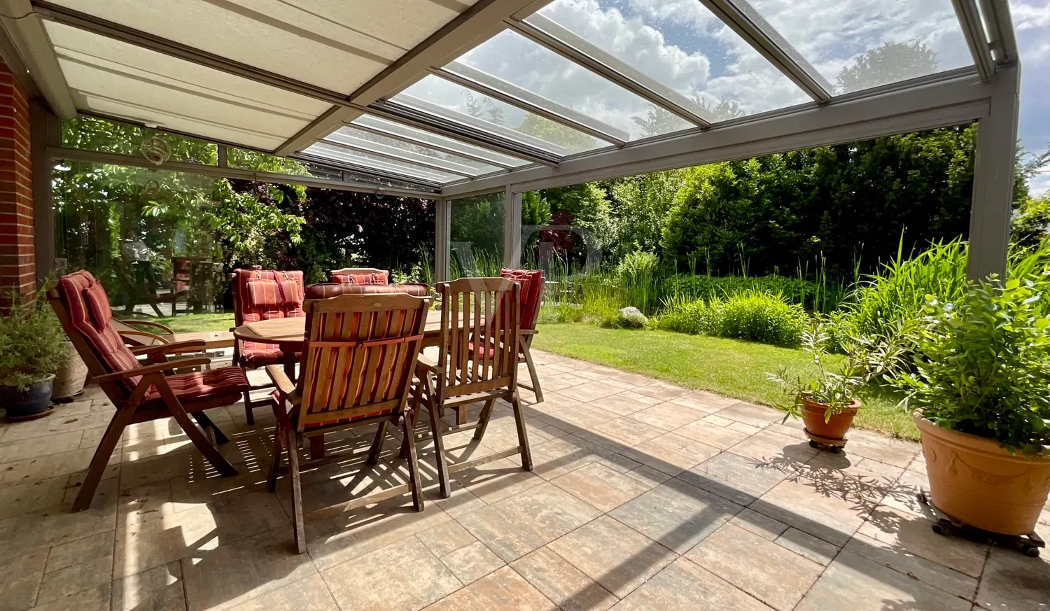 Sommergarten mit Beschattung