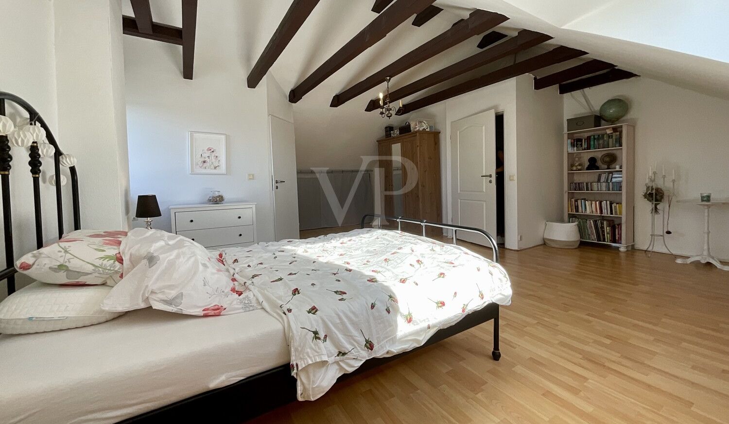 Schlafzimmer DG
