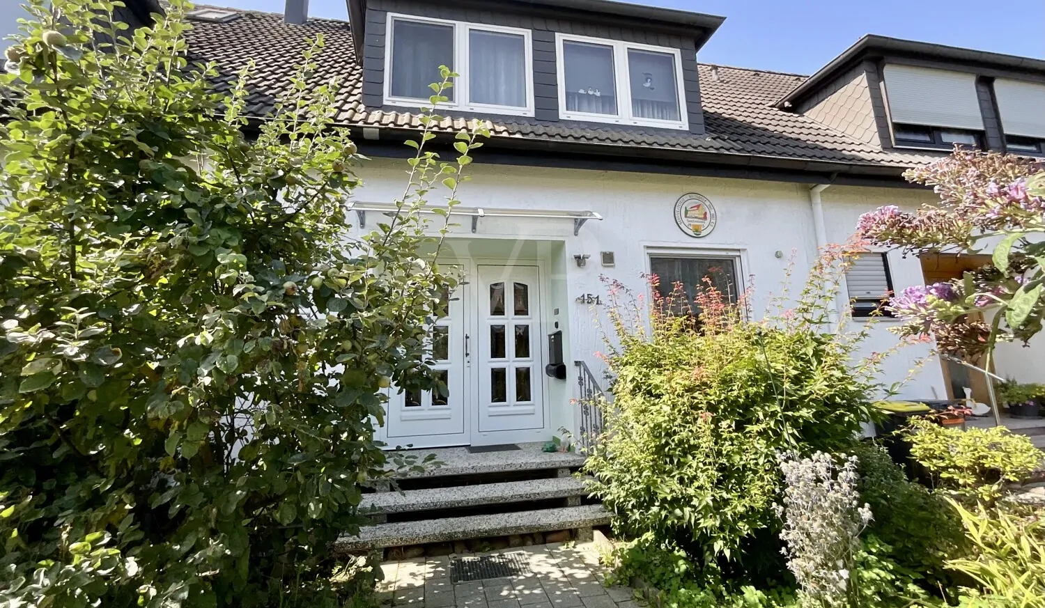 Reihenhaus mit ca. 7 m Hausbreite, Vollkeller und umfangreicher energetischer Ausstattung in Laatzen