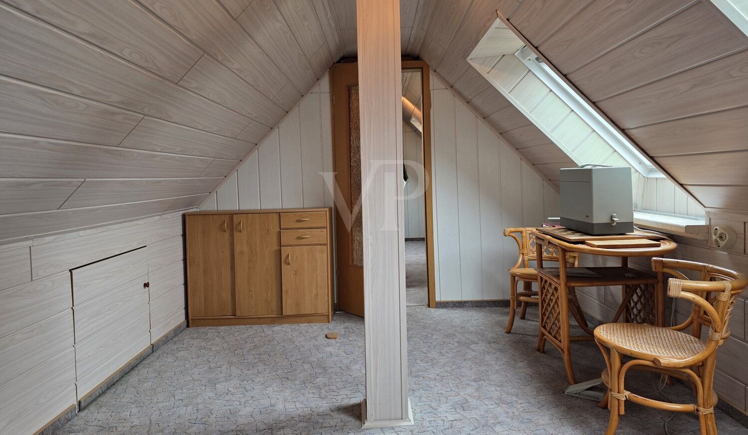Zimmer Spitzboden