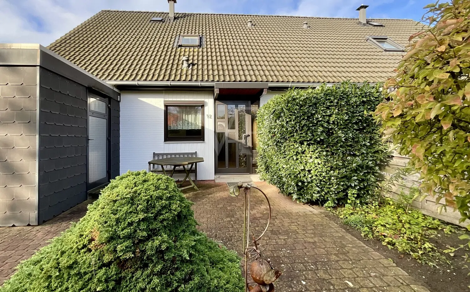 DHH mit ansprechendem Grundriss in Laatzen zu verkaufen!