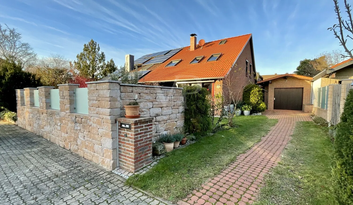 Ankommen & Wohlfühlen - Liebevoll modernisierte Doppelhaushälfte!