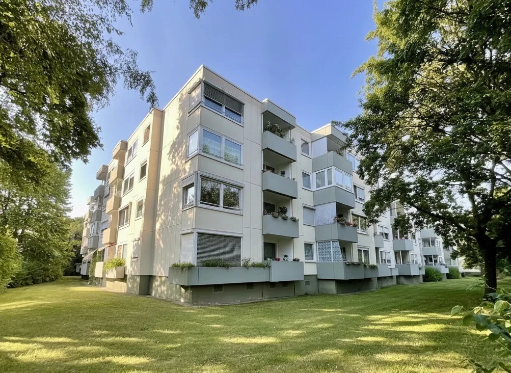 Viel Platz, viele Möglichkeiten - vermietete 5-Zimmer-Wohnung mit 2 Balkonen in Laatzen!