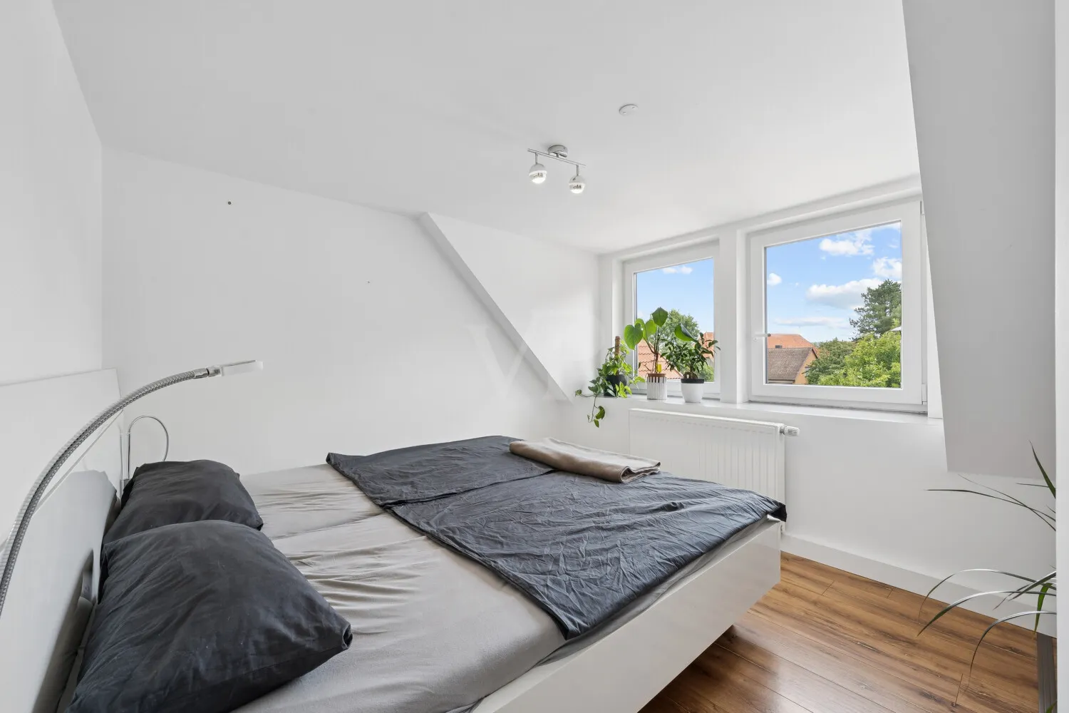 Schlafzimmer DG