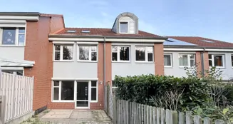 von_poll_real_estate_property_25285042_image_0