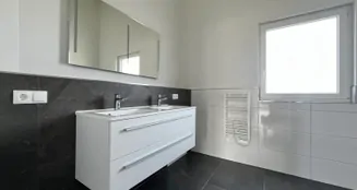 von_poll_real_estate_property_24151018_image_8