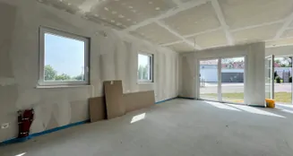 von_poll_real_estate_property_24151021_image_2