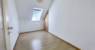 von_poll_real_estate_property_25053032_image_7