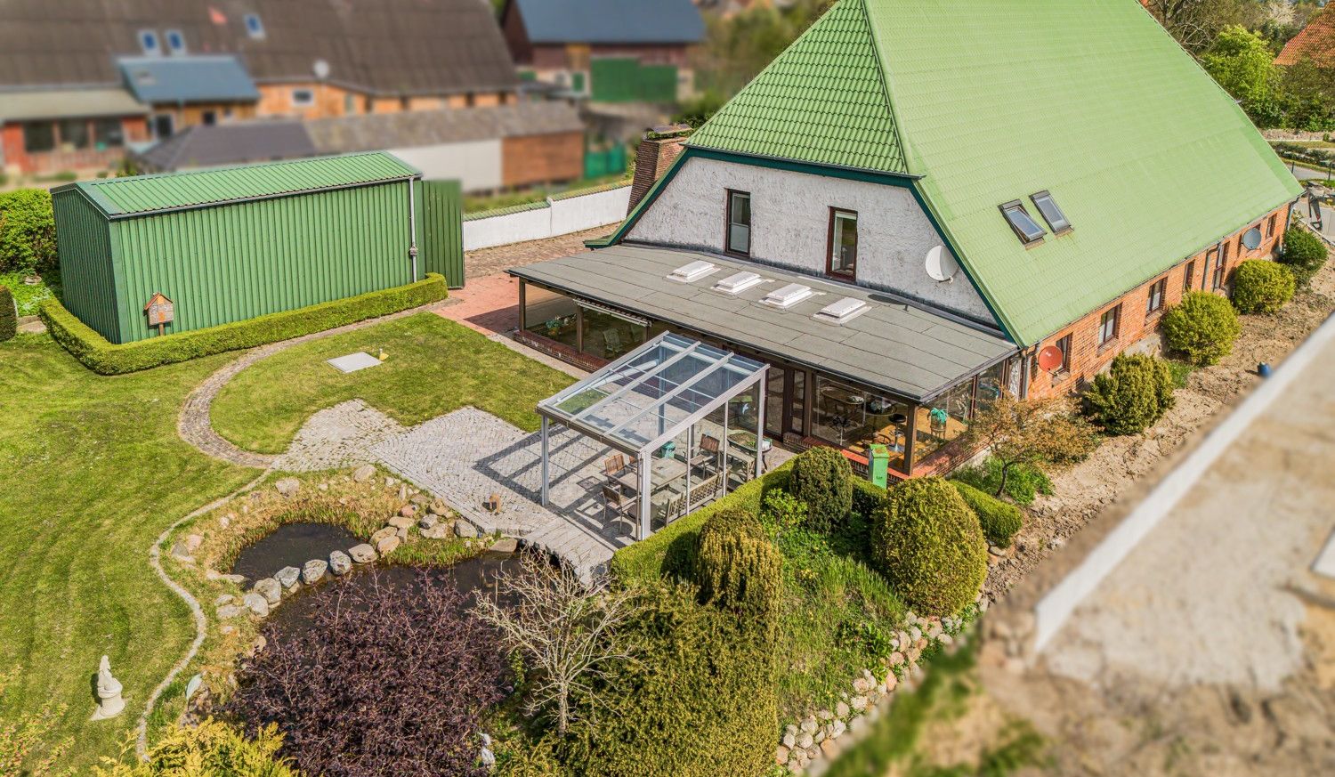 Haus und Garage
