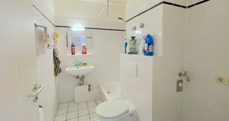 von_poll_real_estate_property_25053069_image_2